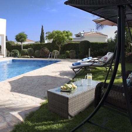 Villa Alysia By Ezoria Villas Coral Bay Buitenkant foto