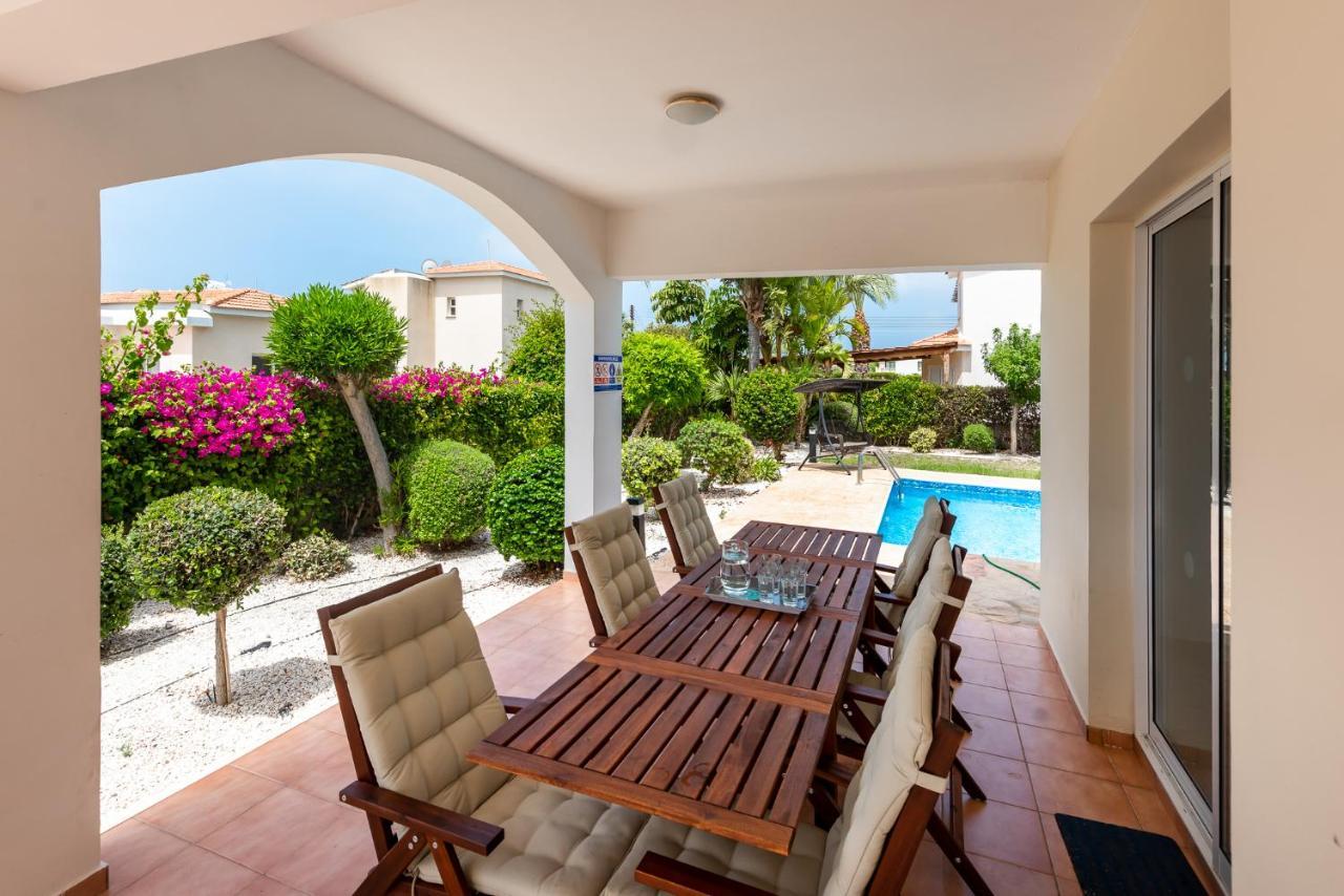 Villa Alysia By Ezoria Villas Coral Bay Buitenkant foto