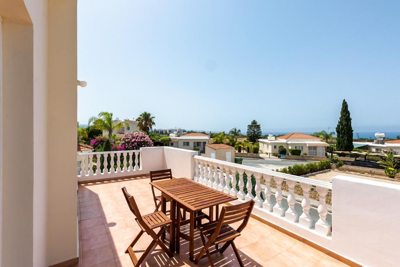 Villa Alysia By Ezoria Villas Coral Bay Buitenkant foto